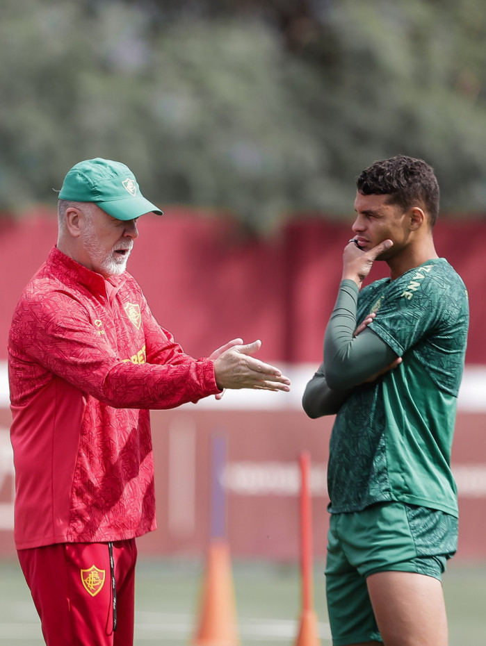 Mano Menezes e Thiago Silva