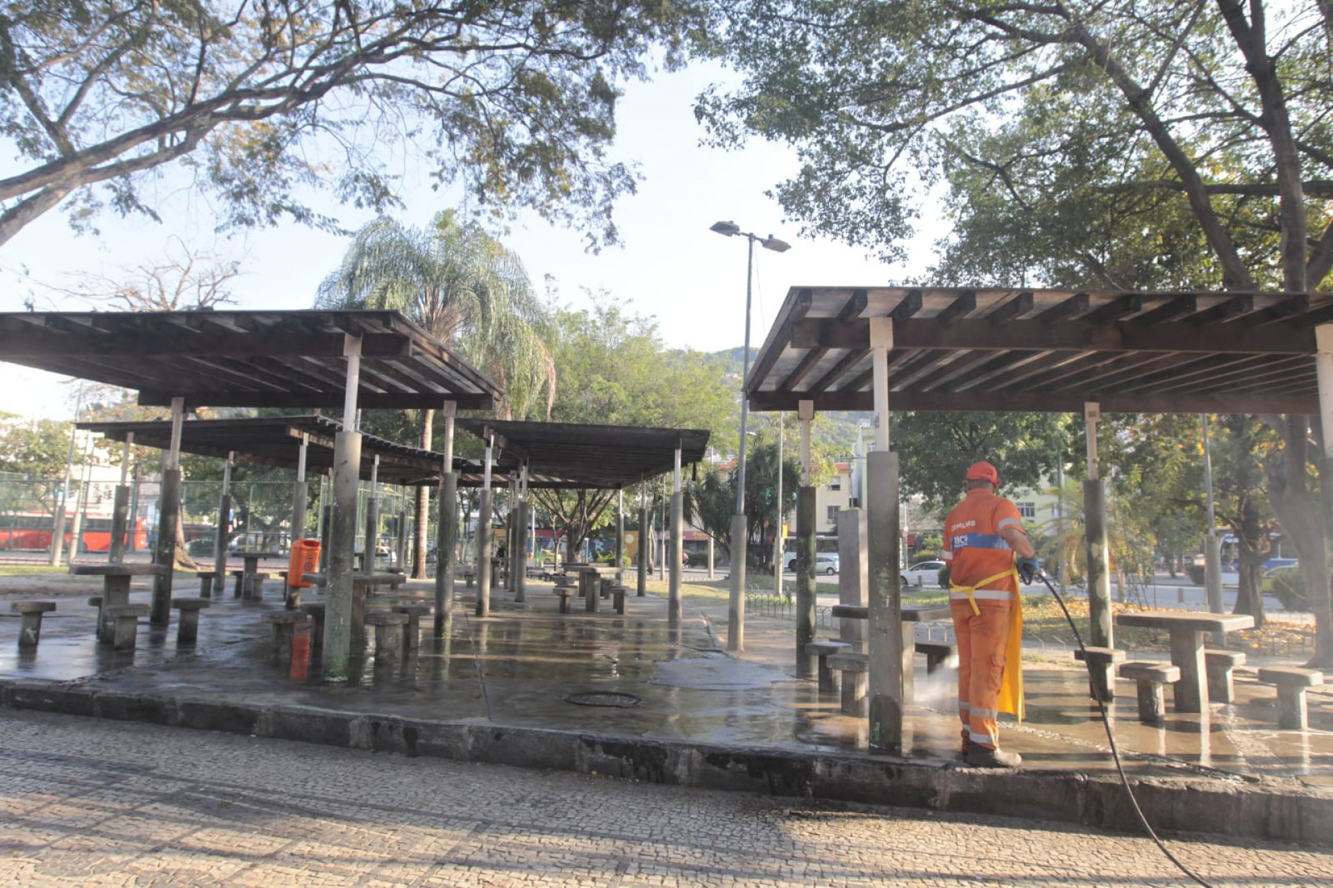 Praça Barão de Drumond, em Vila Isabel, após ataque a tiros que deixou quatro mortos - Reginaldo Pimenta/Agência O Dia