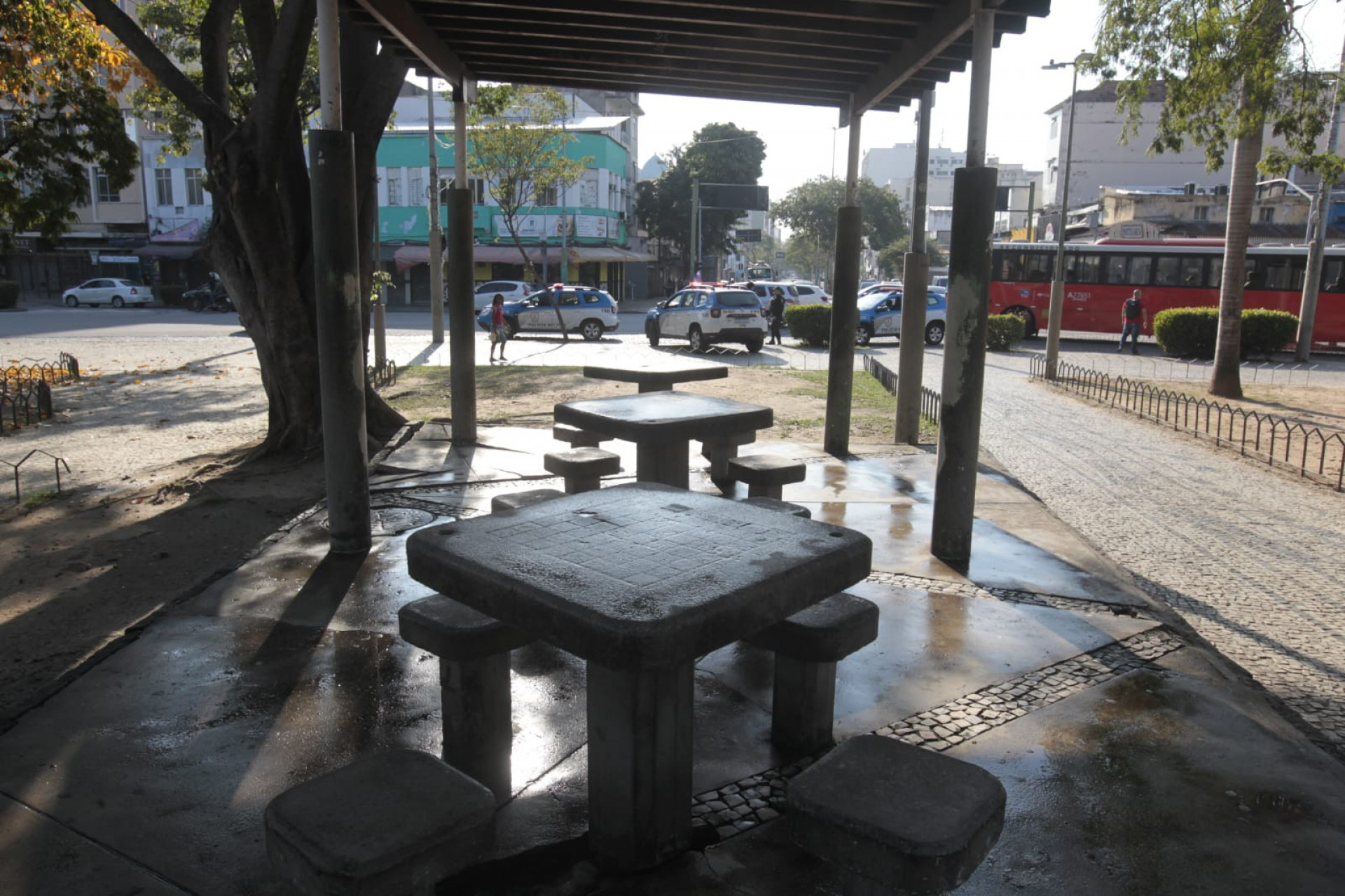 Praça Barão de Drumond após ataque a tiros que deixou quatro mortos - Reginaldo Pimenta/Agência O Dia
