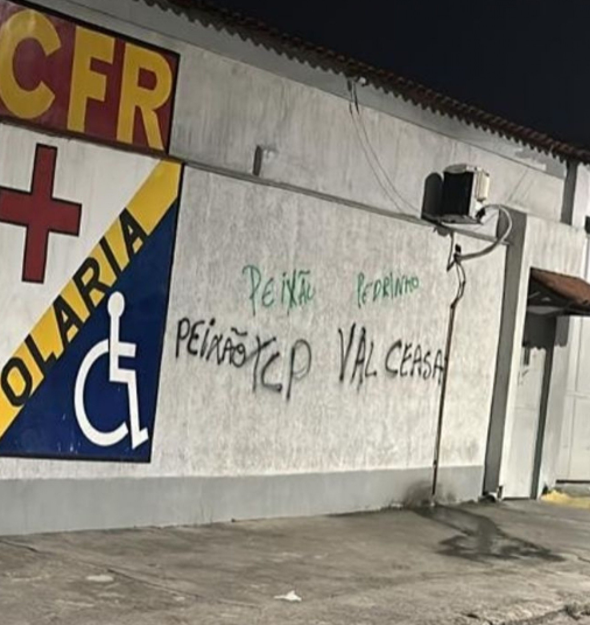 PM informou que as pichações já foram removidas.