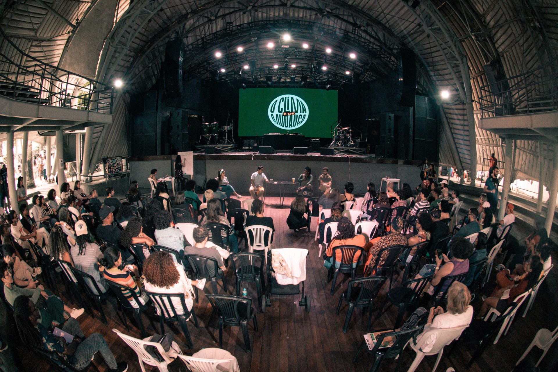 A Arena Dicró, na Penha Circular, recebeu no dia 26 de outubro o evento 'O Clima é de Mudança 2.0'