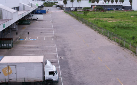 Setor logístico tem destaque na massa salarial e município vira polo