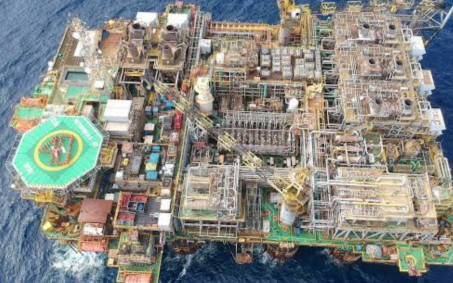 Mais de R$ 130 bi e 25 mil empregos na área de petróleo da Bacia de Campos