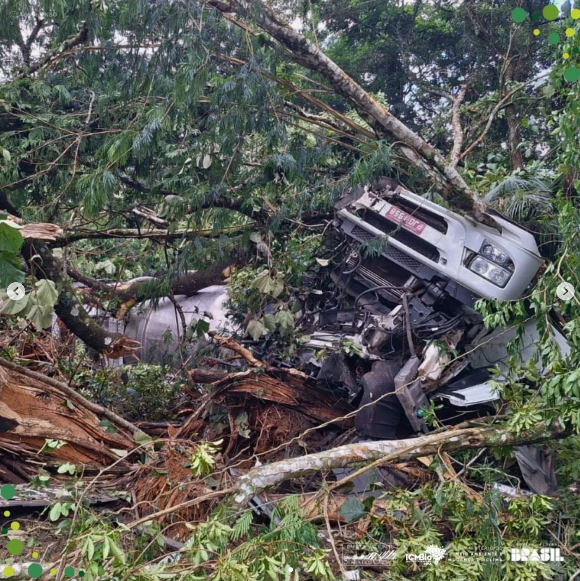 Grave acidente na serra de Guapimirim