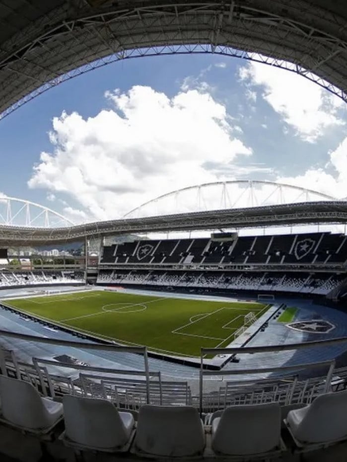 Estádio Nilton Santos receberá clássico entre Vasco e Flamengo.
