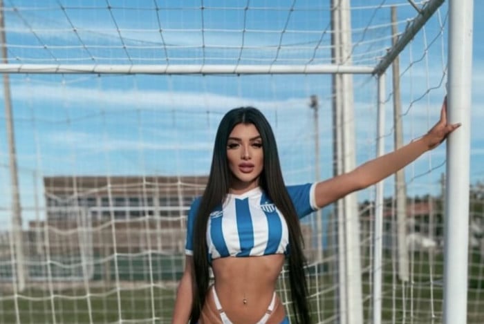 Anna Coradini é musa do Avaí 