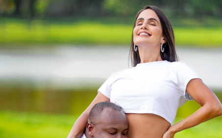 Grávida de Thiaguinho, Carol Peixinho mostra barriga e surpreende internautas: 'Cresceu muito'