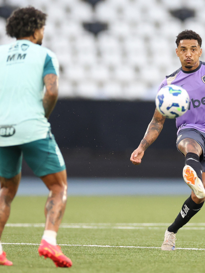 Gregore.Jogo Treino, Botafogo x Cruzeiro no Estadio Nilton Santos. 15 de Marco de 2025, Rio de Janeiro, RJ, Brasil. Foto: Vitor Silva/Botafogo. 
Imagem protegida pela Lei do Direito Autoral Nº 9.610, DE 19 DE FEVEREIRO DE 1998. Sendo proibido qualquer uso comercial, remunerado e manipulacao/alteracao da obra.
