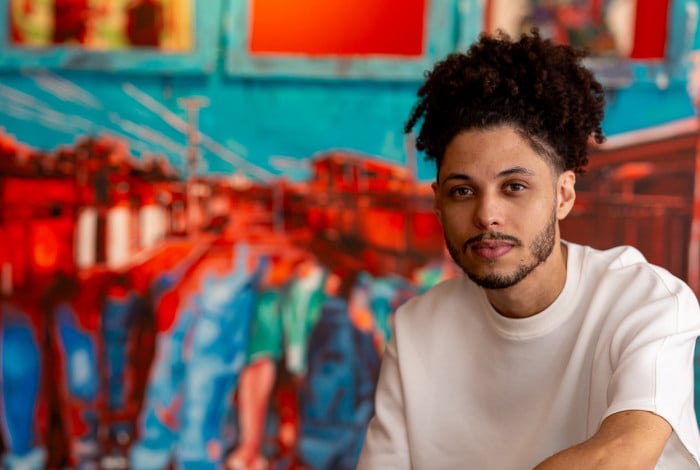 Matheus Souza está em cartaz com a exposição individual "Observe o espaço-entre", na Galeria do Sesc Duque de Caxias