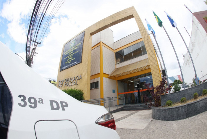 Tesoureira do crime é presa na Zona Oeste, nesta segunda-feira (2)