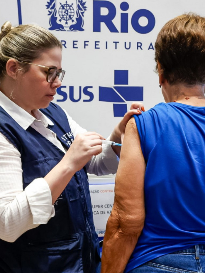 Vacina &eacute; segura, eficaz contra a variante em circula&ccedil;&atilde;o 