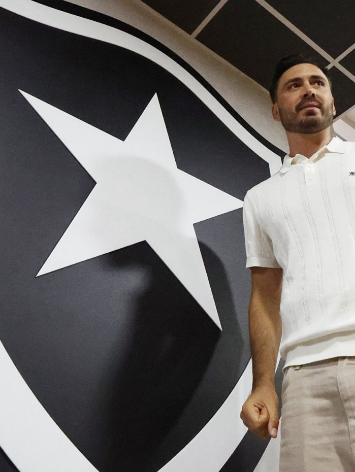 Italiano teve reuniões com comissão do clube e conheceu as instalações