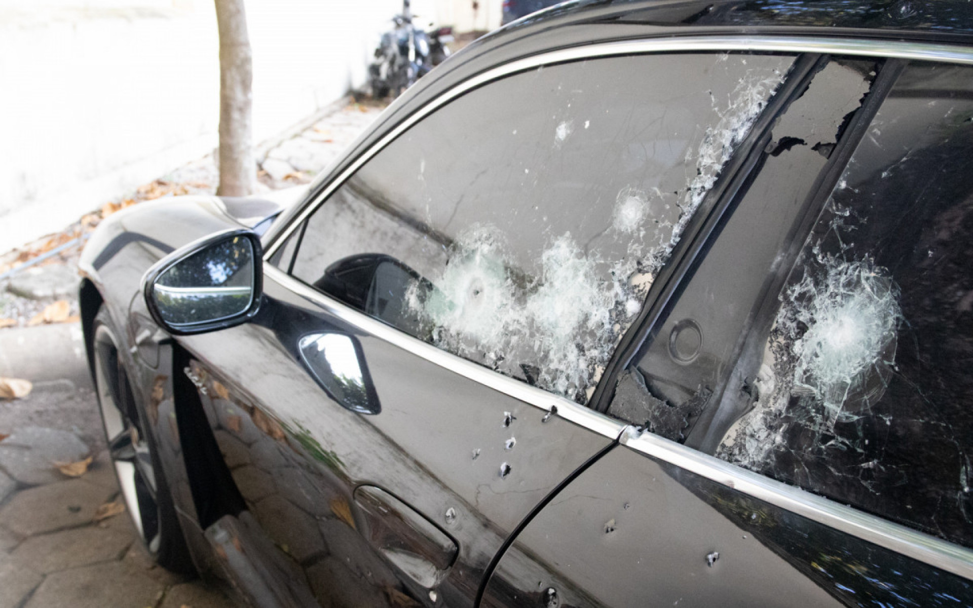Vinícius Drumond sofreu um atentado na Avenida das Américas, Barra da Tijuca, na última sexta-feira (11)
