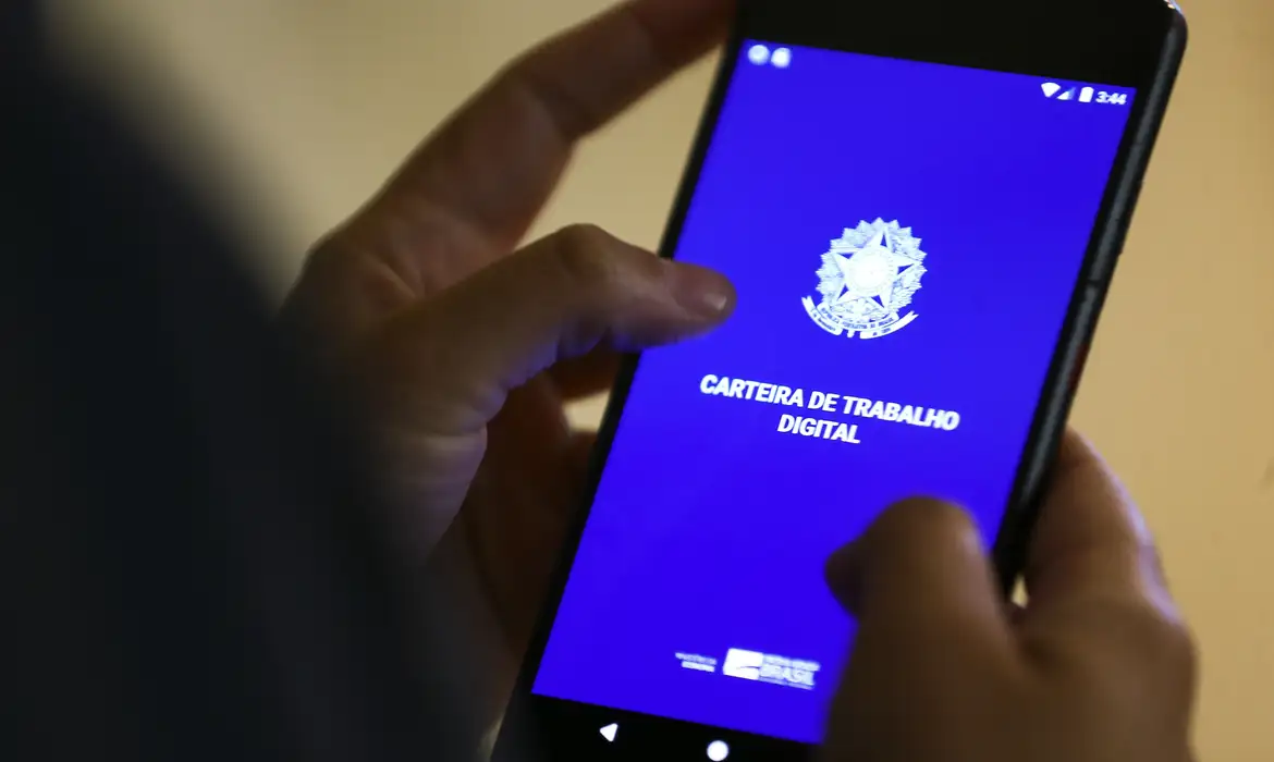 Secretaria Municipal de Trabalho e Renda divulga nesta semana 1.572 vagas de emprego