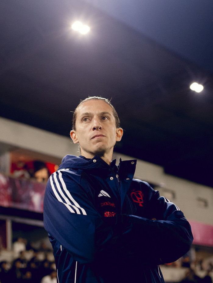 Sob o comando de Filipe Lu&iacute;s, o Flamengo &eacute; o l&iacute;der do Brasileir&atilde;o, com 37 pontos