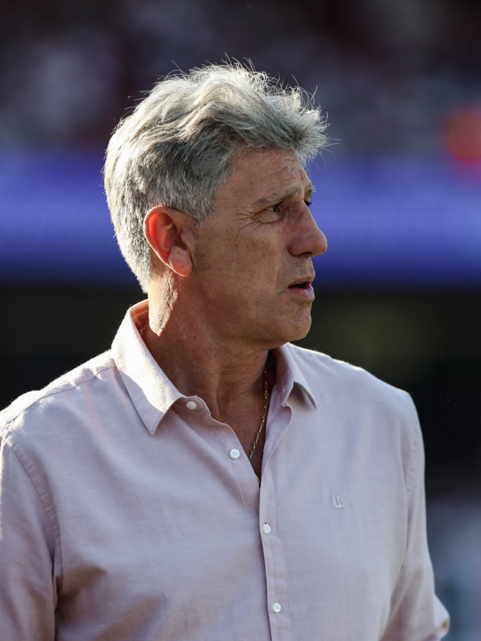 Sob comando de Renato Ga&uacute;cho, o Fluminense soma 23 pontos e ocupa a 9&ordf; posi&ccedil;&atilde;o na tabela do Brasileir&atilde;o