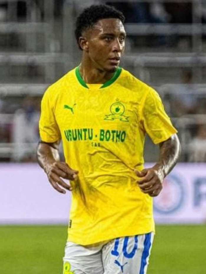 Fluminense monitora meia Lucas Ribeiro, do Mamelodi Sundowns