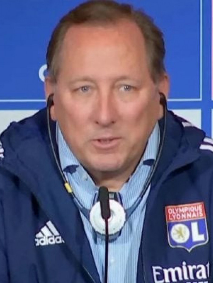 Botafogo cobra R$ 410 milh&otilde;es do Lyon por venda de jogadores