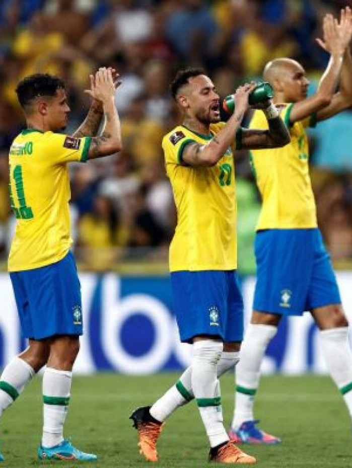 Neymar e Coutinho projetam reencontro ap&oacute;s cinco anos