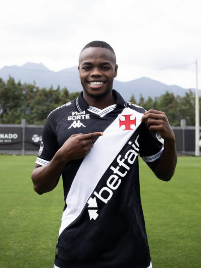 Andr&eacute;s G&oacute;mez &eacute; mais uma op&ccedil;&atilde;o para o ataque do Vasco