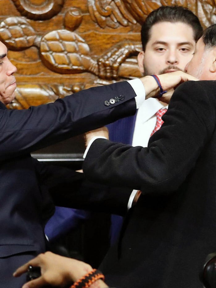 Briga ocorreu ap&oacute;s supostos pedidos da oposi&ccedil;&atilde;o para que os EUA intervenham militarmente contra os cart&eacute;is