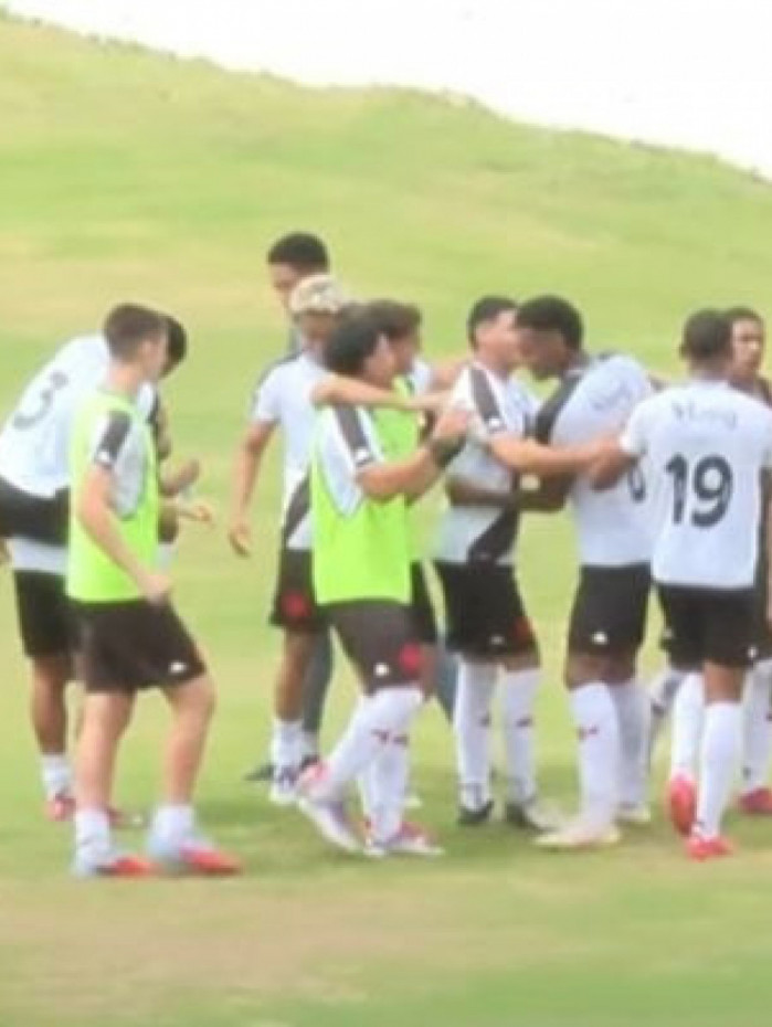 Vasco goleia o Flamengo em clássico pelo Cariocão Sub-20, na Gávea