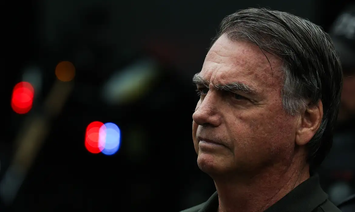 V&iacute;deo apresentou a simula&ccedil;&atilde;o de um pronunciamento de Bolsonaro em favor da candidatura de Fl&aacute;vio no &uacute;ltimo s&aacute;bado