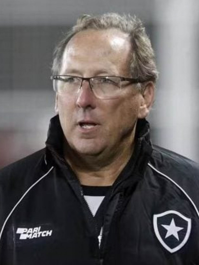 Organizada endurece o tom contra Textor e cobra “profissionais qualificados” no Botafogo