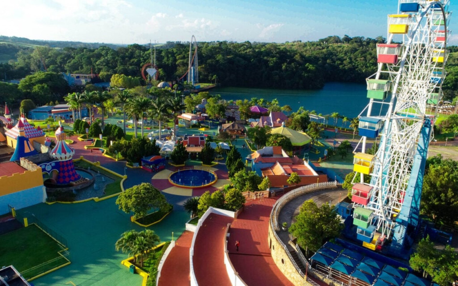 Hopi Hari fica a menos de meia hora do Aeroporto Internacional de Viracopos, em Campinas