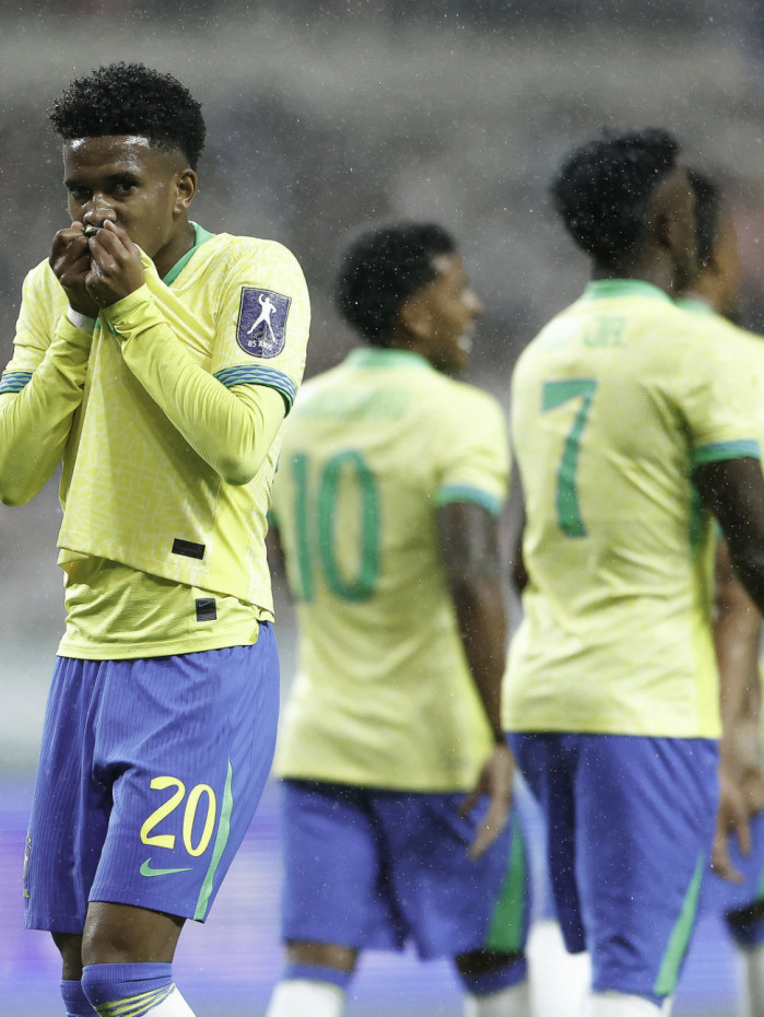 Estêvão tem três gols pela seleção brasileira