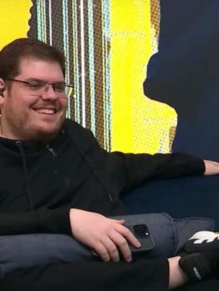 Arrecadação de cerca de R$ 2 bilhões acentua competição entre CazéTV e Globo