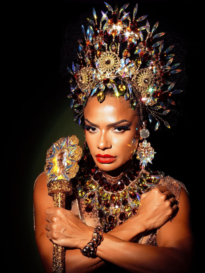 Quitéria Chagas leva arte e ancestralidade à Sapucaí