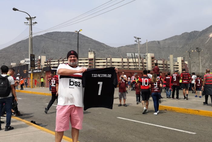 Rodrigo Lindenblatt levou para Lima, na final de 2019, uma camisa em homenagem ao 'Tio Reinaldo', pai de um amigo que havia falecido