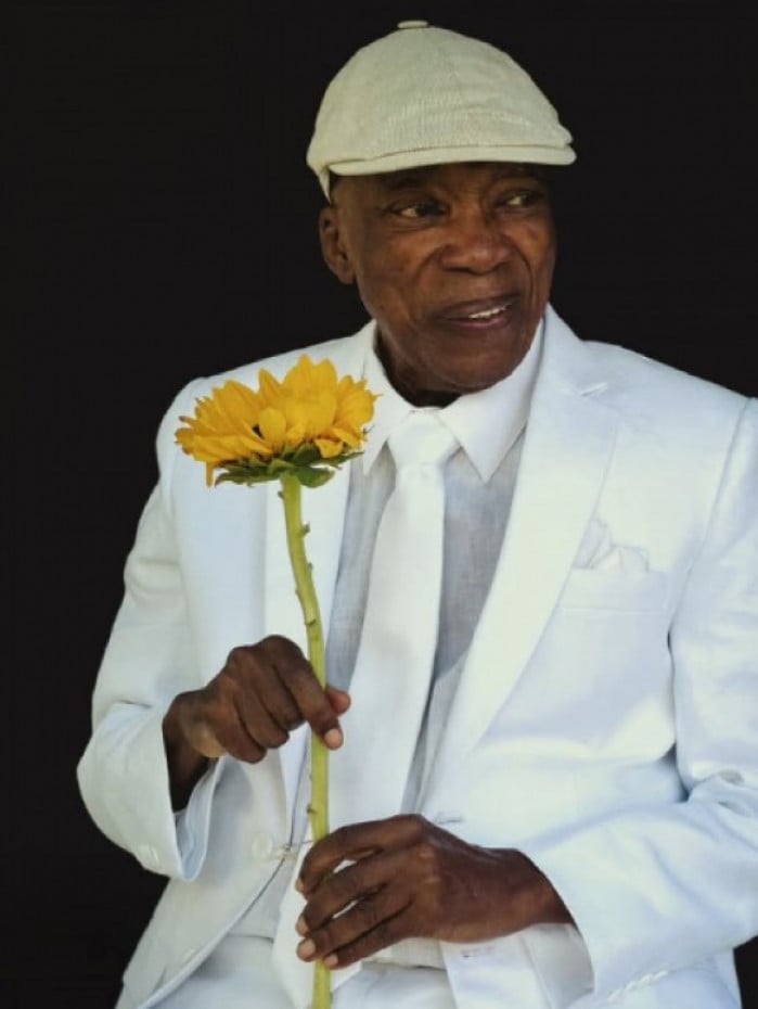 Milton Nascimento vibra depois de desfile: 'Dia mais feliz da minha vida'