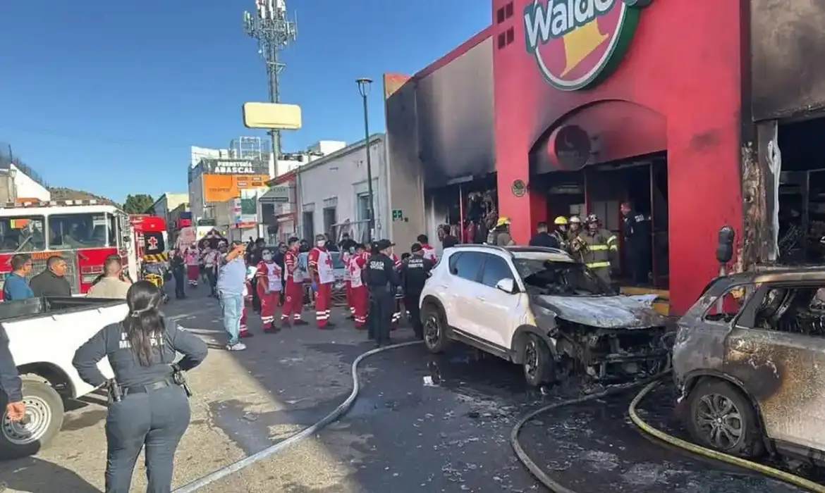 Explosão em supermercado no México mata ao menos 23 pessoas