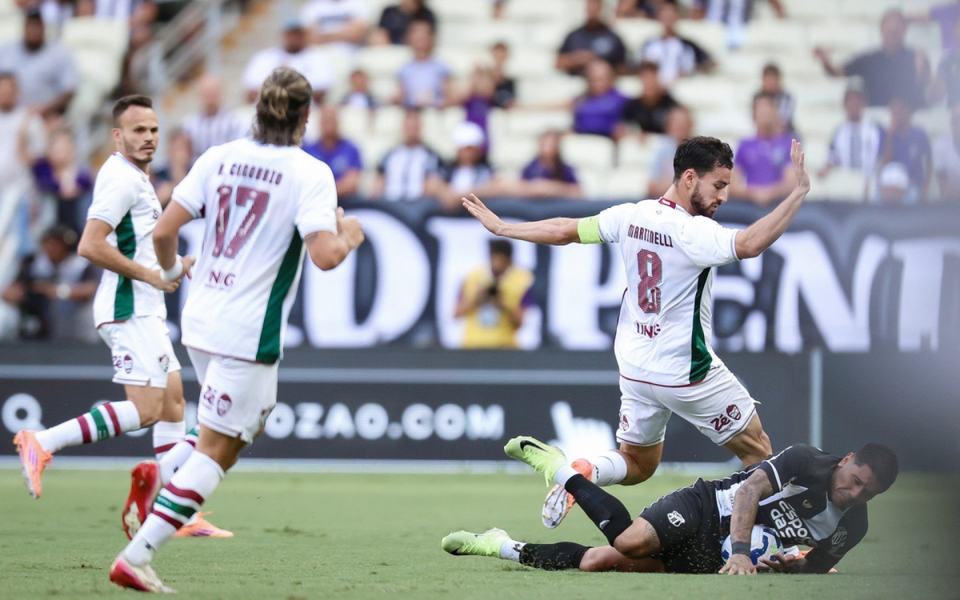 Apático, Fluminense perde para o Ceará e deixa o G-6 do Brasileiro
