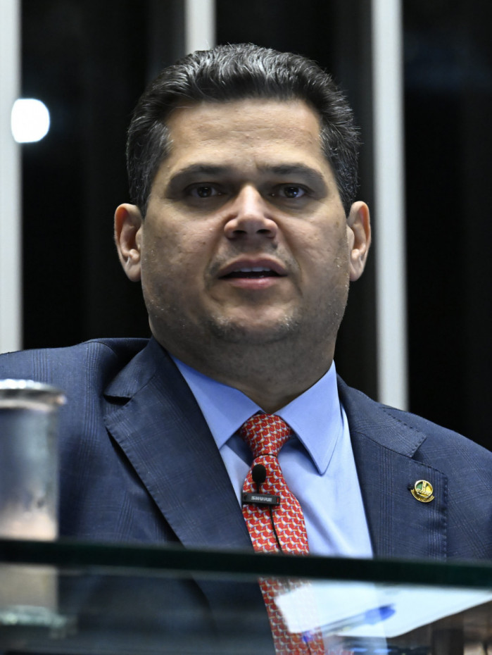 Senadores da base governista questionaram a inten&ccedil;&atilde;o de Alcolumbre de colocar o PL da Dosimetria em vota&ccedil;&atilde;o