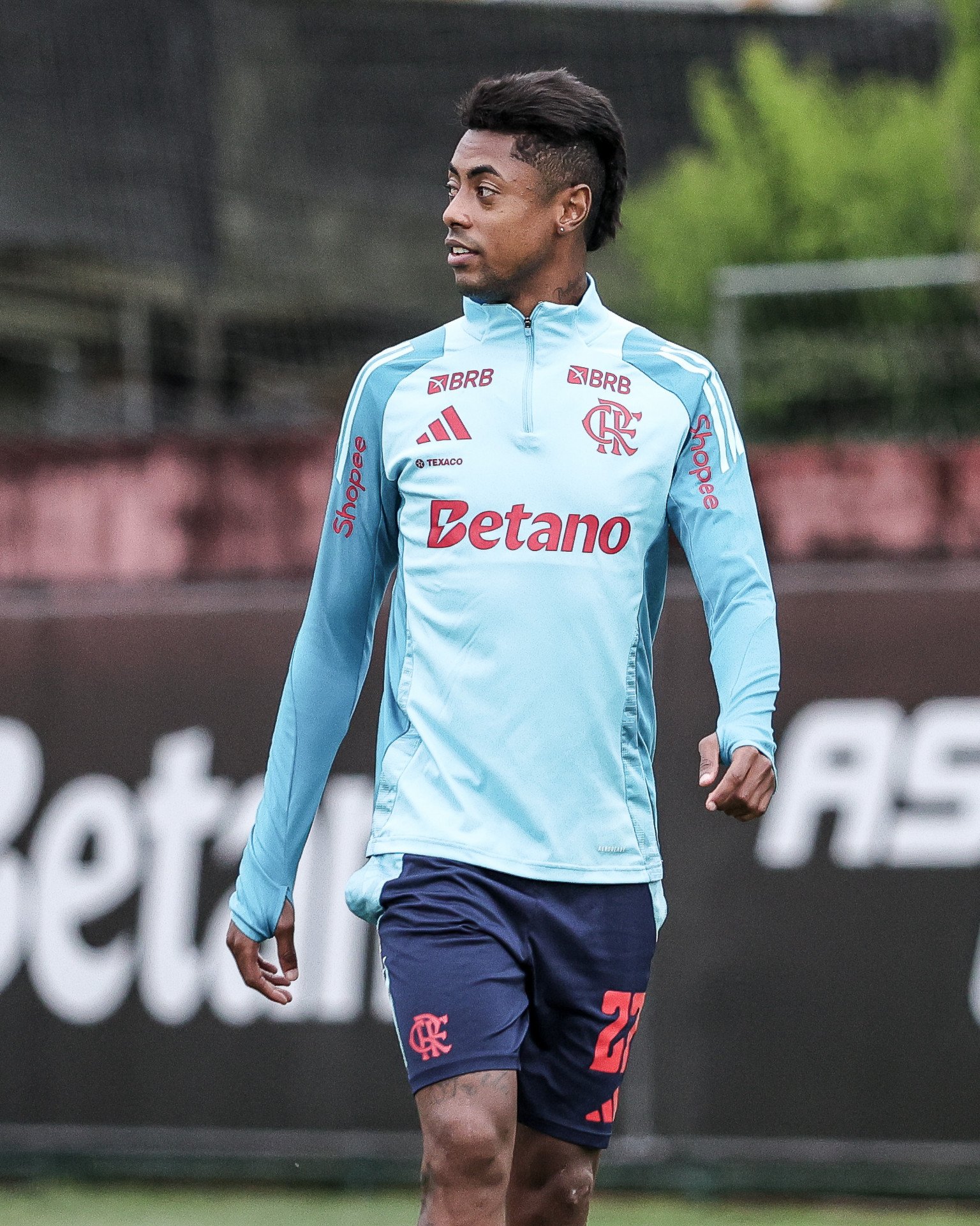 Bruno Henrique em treino do Flamengo