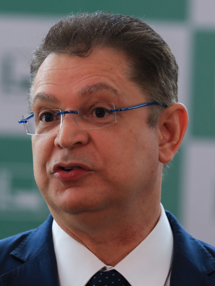 S&oacute;stenes Cavalcante informou que vai se pronunciar quando tiver acesso aos autos, que j&aacute; est&atilde;o p&uacute;blicos