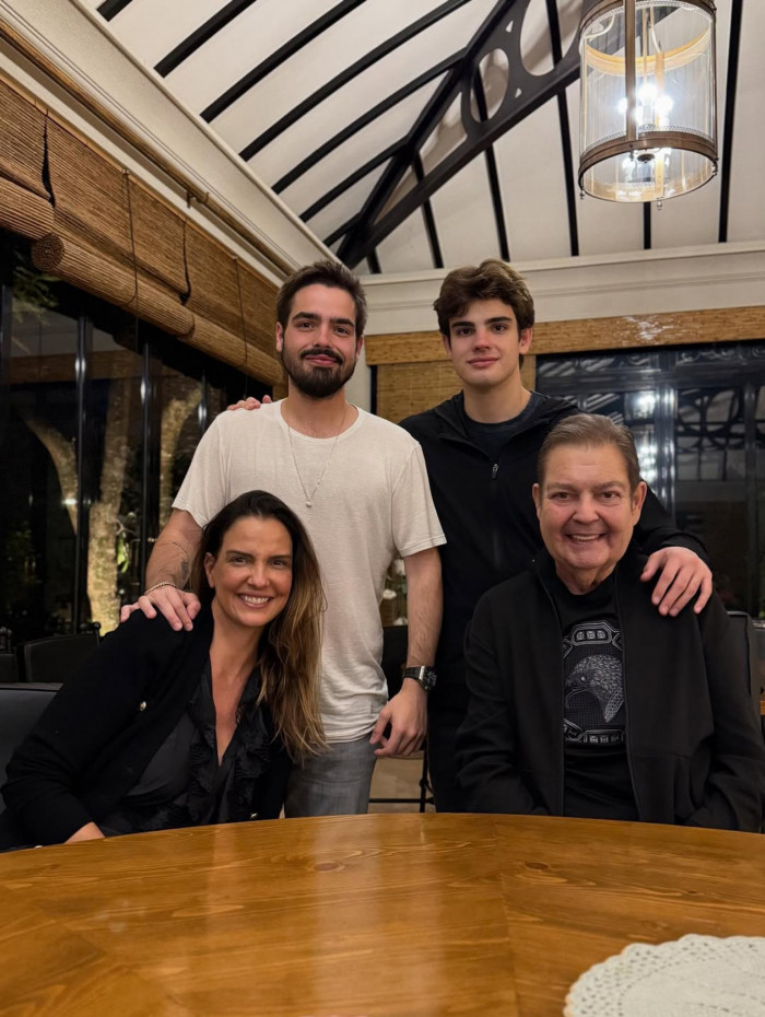 Luciana Cardoso, Jo&atilde;o, Rodrigo e Faust&atilde;o