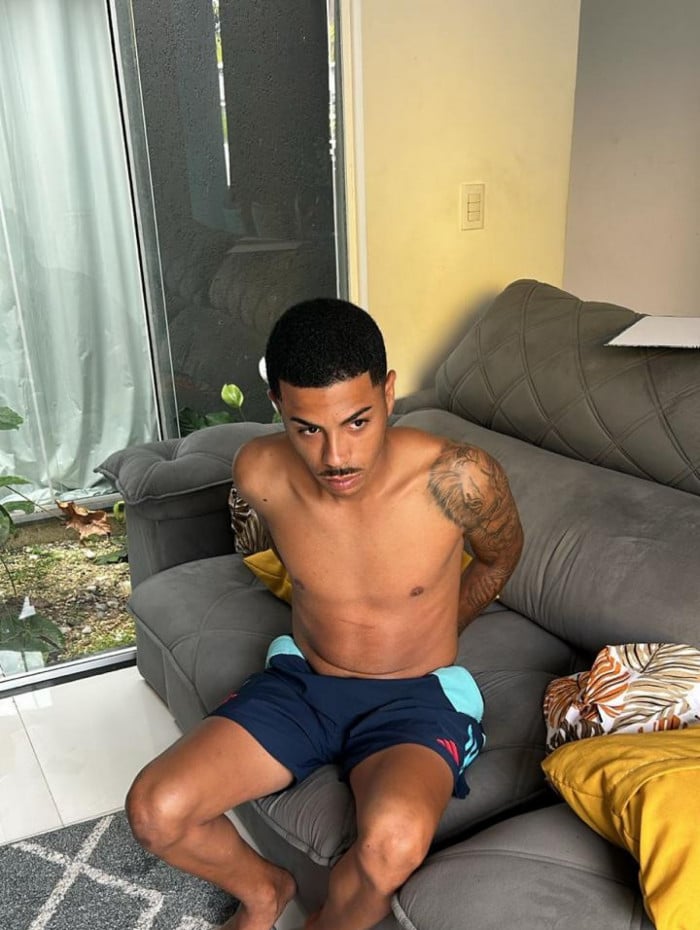 Na a&ccedil;&atilde;o, um homem n&atilde;o identificado foi preso nesta ter&ccedil;a-feira