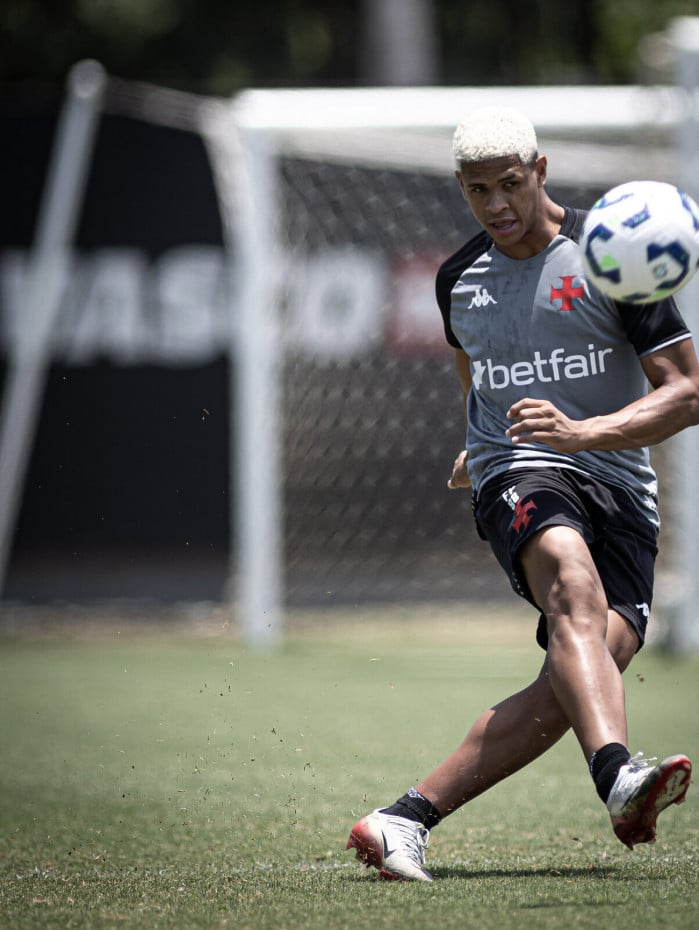 Barros é um dos destaques do Cruz-Matino no segundo semestre