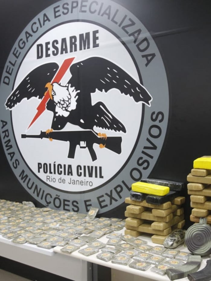 Apreens&otilde;es foram levadas para a sede da Desarme, na Cidade da Pol&iacute;cia, na Zona Norte