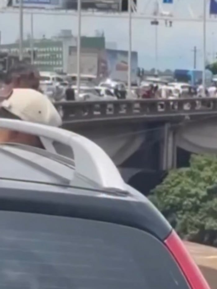 Interdi&ccedil;&atilde;o da Ponte Rio-Niter&oacute;i provocou tr&acirc;nsito intenso