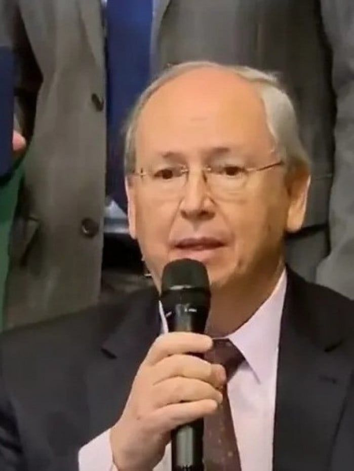 Rocha preside o Instituto Voto Legal