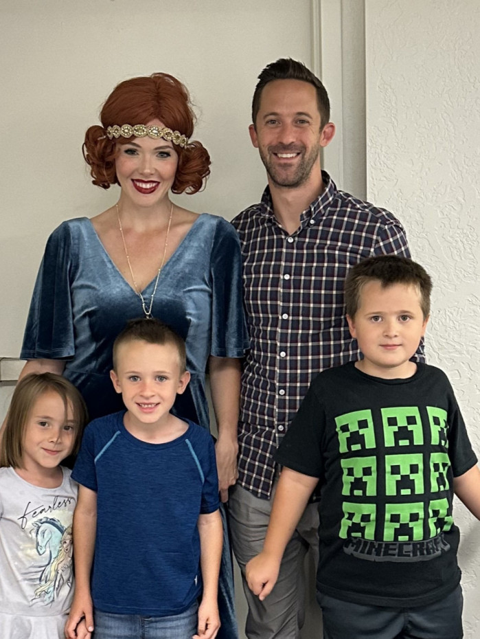 Elleshia com o ex-marido Kendall e tr&ecirc;s filhos
