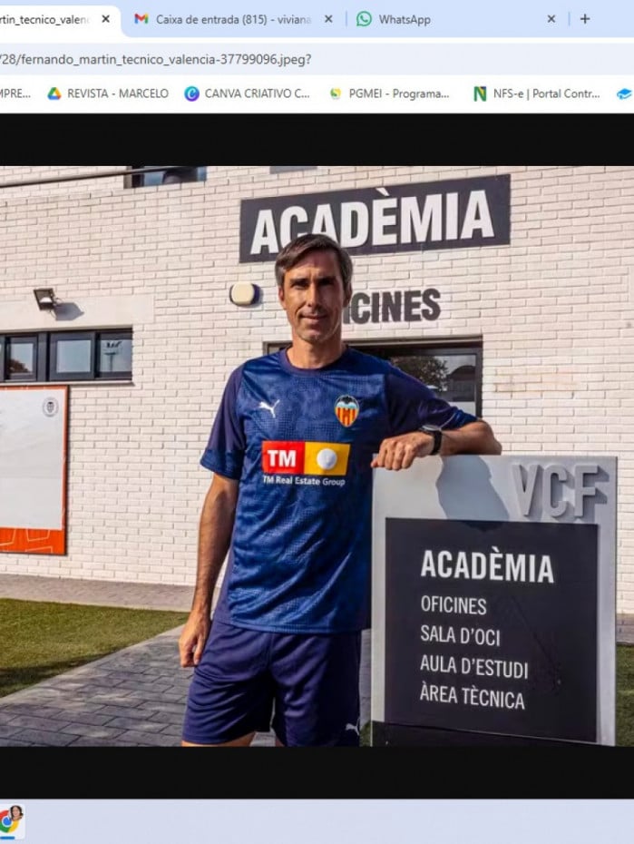 Técnico do Valencia, Fernando Martín trabalhava há 10 anos no futebol feminino do clube