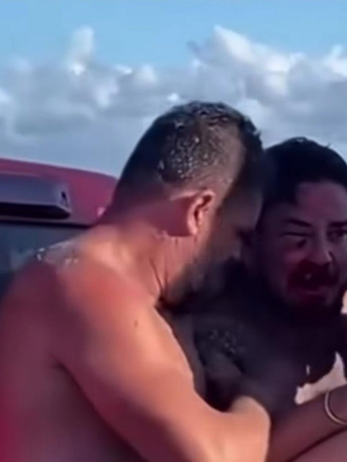 Turistas foram agredidos por comerciantes em praia de Porto de Galinhas