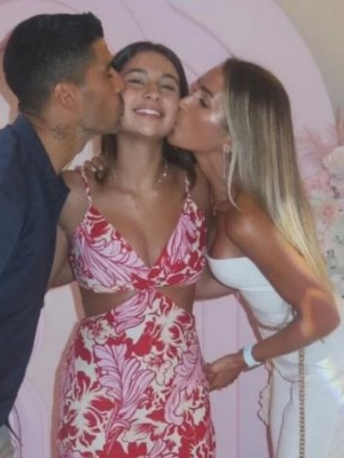 Festa de 15 anos da filha de Luis Su&aacute;rez re&uacute;ne estrelas do futebol e presen&ccedil;a ilustre de Messi