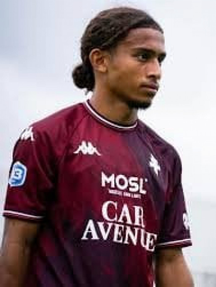 Jogador de 19 anos &eacute; uma das v&iacute;timas de inc&ecirc;ndio em boate na Su&iacute;&ccedil;a no R&eacute;veillon